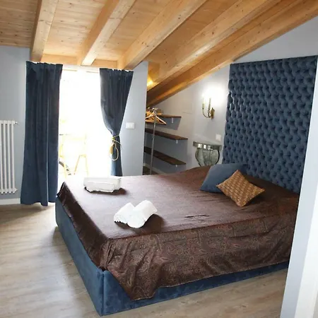 Juliet's Nest In Верона